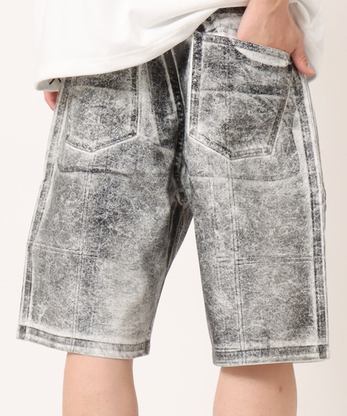 atmos(アトモス)の「atmos Foil Print Denim Shorts / アトモス フォイル プリント デニム ショーツ(その他パンツ・メンズ・ブラック/ブルー・M/L/XL)」の7枚目の写真