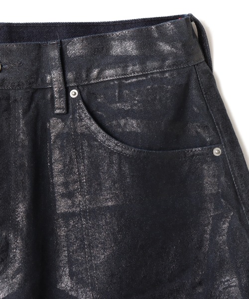 atmos(アトモス)の「atmos Foil Print Denim Shorts / アトモス フォイル プリント デニム ショーツ(その他パンツ・メンズ・ブラック/ブルー・M/L/XL)」の9枚目の写真