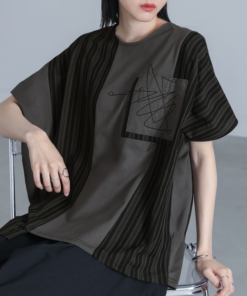 kOhAKU(コハク)の「ストライプ切替ドルマンカットソー(Tシャツ/カットソー・レディース・チャコール/ブラック・FREE)」の2枚目の写真