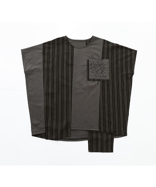 kOhAKU(コハク)の「ストライプ切替ドルマンカットソー(Tシャツ/カットソー・レディース・チャコール/ブラック・FREE)」の15枚目の写真