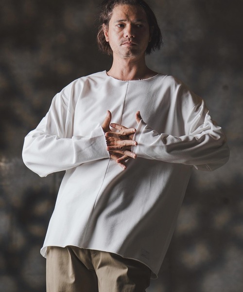 GLIMCLAP（グリムクラップ）の「msw1705-Boxy silhouette long sleeve T-shirt-Mini pile sweat fabric- スウェット（Tシャツ/カットソー・メンズ・ホワイト/ブラック・S/M/L）」の2枚目の写真