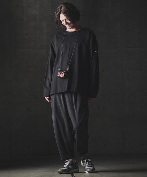 GLIMCLAP（グリムクラップ）の「msw1705-Boxy silhouette long sleeve T-shirt-Mini pile sweat fabric- スウェット（Tシャツ/カットソー・メンズ・ホワイト/ブラック・S/M/L）」の15枚目の写真