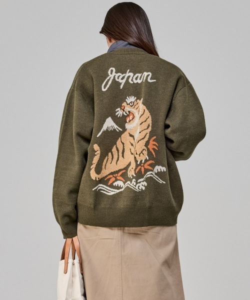 KRIFF MAYER（クリフメイヤー）の「【Unisex･チクチクしない】もちのびニットカーデ(虎)（カーディガン/ボレロ・メンズ・ブラック/カーキ/ブルー/ベージュ・LARGE/MEDIUM/X-LARGE）」の8枚目の写真