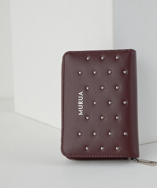 MURUA(ムルーア)の「MURUA(ムルーア)ラウンドファスナー二つ折り財布 MR-W1372 スタッズ(財布・レディース・ワイン/ブラック/ベージュ・FREE)」の3枚目の写真