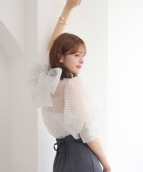 Ambre Neige(アンブルネージュ)の「2way big ribbon blouse / 2wayビッグリボンウラウス(シャツ/ブラウス・レディース・オフホワイト/ブラック/ラベンダー・FREE)」の12枚目の写真