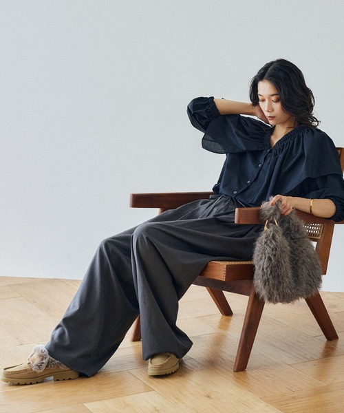 BARNYARDSTORM（バンヤードストーム）の「BARNYARDSTORM / タックコクーンイージーパンツ / ハンドウォッシャブル（その他パンツ・レディース・チャコールグレー/ベージュ・S/M）」の4枚目の写真