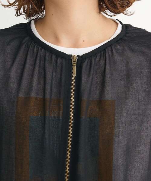 Green　Parks（グリーンパークス）の「イージーケアシアーボイルシャツブルゾン（ブルゾン・レディース・ベージュ/ブラック/グレー・FREE）」の12枚目の写真