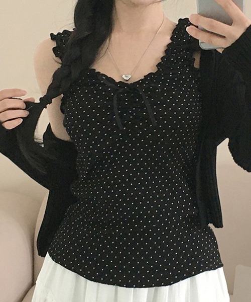 Nia(ニア)の「Nia(ニア)/ドット柄 ギャザーフリルタンクトップ(タンクトップ・レディース・ブラック/ホワイト・SMALL/MEDIUM)」の10枚目の写真