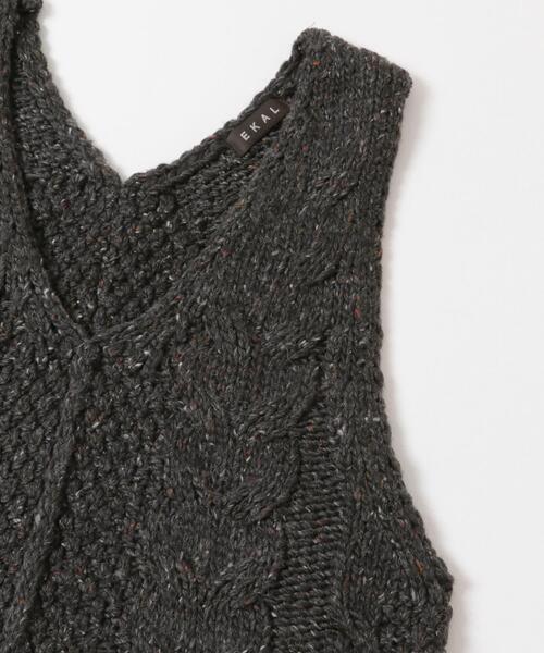 EKAL（エカル）の「ウール混ネップベスト（ニット/セーター・レディース・ベージュ/チャコールグレー・ONE）」の16枚目の写真