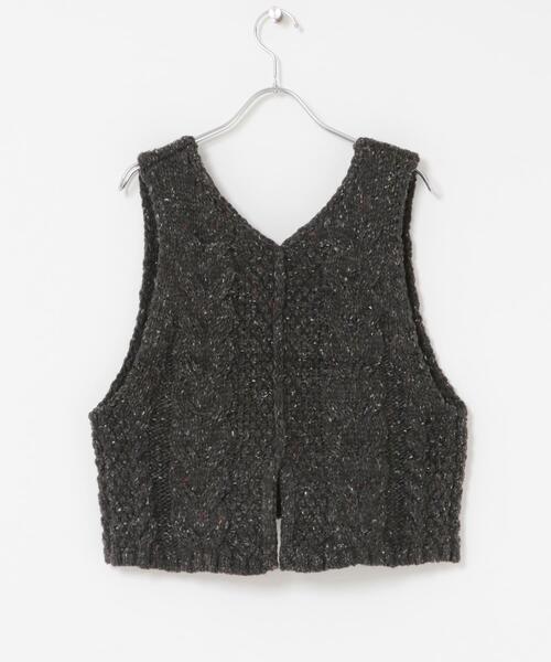 EKAL（エカル）の「ウール混ネップベスト（ニット/セーター・レディース・ベージュ/チャコールグレー・ONE）」の17枚目の写真