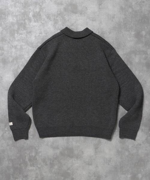 FFEIN（フェイン）の「【FFEIN（フェイン）】ネーム付きスキッパーニット / ニット セーター ポロカラー シンプル 無地 ワンポイント（ニット/セーター・メンズ・ブラック/ブラウン/グレー・SMALL/MEDIUM/LARGE）」の11枚目の写真