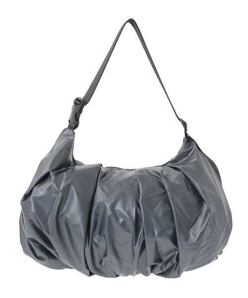 CONVERSE TOKYO（コンバーストウキョウ）の「METALLIC GATHERED SHOULDER BAG（ショルダーバッグ・レディース・ブラック/シルバー/チャコールグレー・FREE）」の5枚目の写真