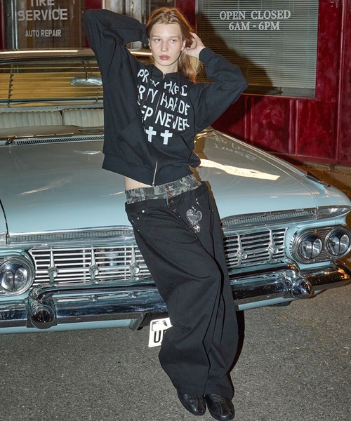 OY(オーワイ)の「『OY/オーワイ』PRAY HARD HOODIE ZIP UP/プレイハードジップアップパーカー(パーカー・レディース・ホワイト/ブラック・M/L)」の16枚目の写真