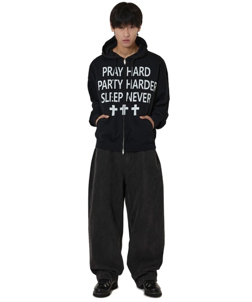 OY(オーワイ)の「『OY/オーワイ』PRAY HARD HOODIE ZIP UP/プレイハードジップアップパーカー(パーカー・レディース・ホワイト/ブラック・M/L)」の5枚目の写真