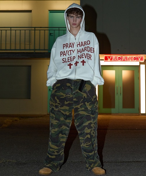 OY(オーワイ)の「『OY/オーワイ』PRAY HARD HOODIE ZIP UP/プレイハードジップアップパーカー(パーカー・レディース・ホワイト/ブラック・M/L)」の20枚目の写真