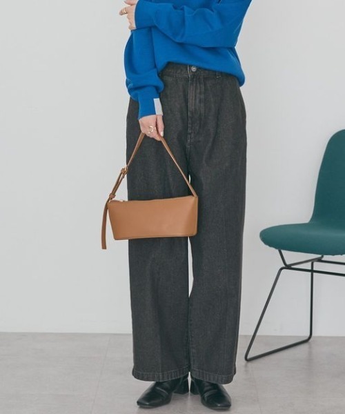 AMERICAN HOLIC（アメリカンホリック）の「タックワイドデニム（デニムパンツ・レディース・ブラック/ワンウォッシュ・S/L/M）」の2枚目の写真