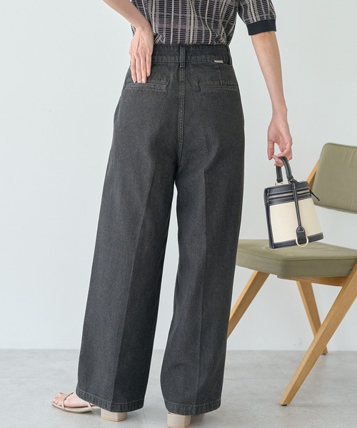 AMERICAN HOLIC（アメリカンホリック）の「タックワイドデニム（デニムパンツ・レディース・ブラック/ワンウォッシュ・S/L/M）」の5枚目の写真