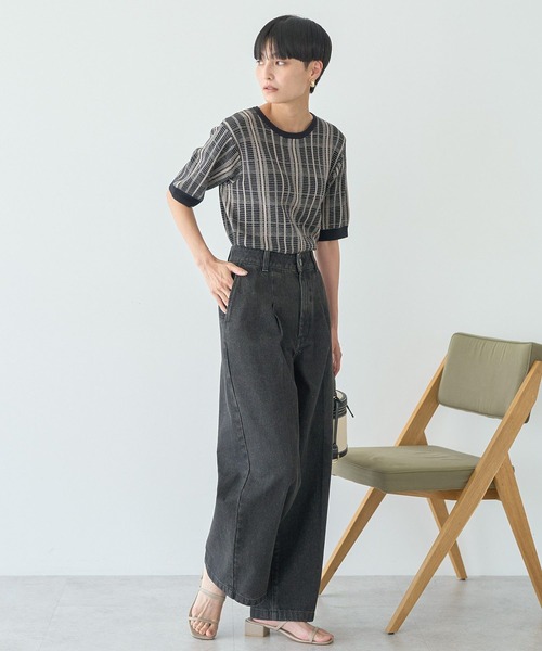 AMERICAN HOLIC（アメリカンホリック）の「タックワイドデニム（デニムパンツ・レディース・ブラック/ワンウォッシュ・S/L/M）」の6枚目の写真