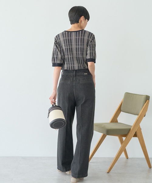 AMERICAN HOLIC（アメリカンホリック）の「タックワイドデニム（デニムパンツ・レディース・ブラック/ワンウォッシュ・S/L/M）」の7枚目の写真