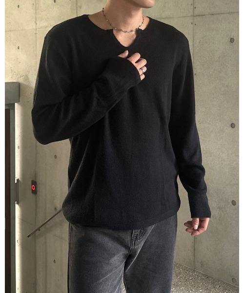 Otte(オッテ)の「Vネックスリットトップス(Tシャツ/カットソー・メンズ・グレー/ブラック/ホワイト・X-LARGE/LARGE/MEDIUM)」の20枚目の写真