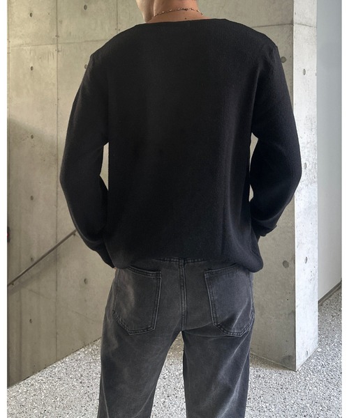 Otte(オッテ)の「Vネックスリットトップス(Tシャツ/カットソー・メンズ・グレー/ブラック/ホワイト・X-LARGE/LARGE/MEDIUM)」の13枚目の写真