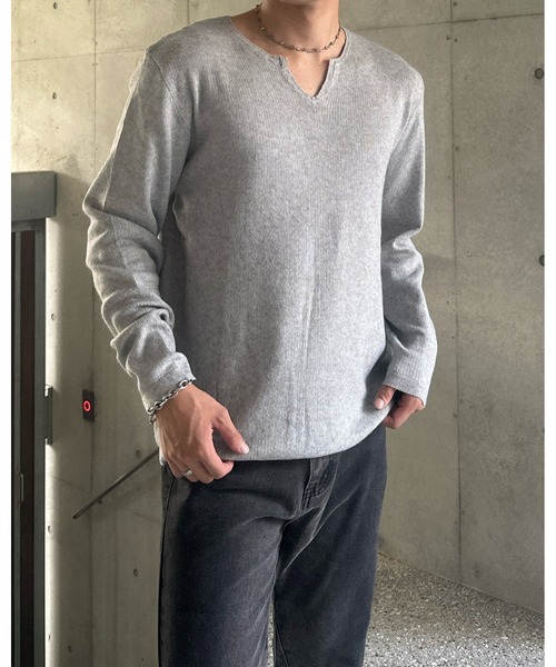 Otte(オッテ)の「Vネックスリットトップス(Tシャツ/カットソー・メンズ・グレー/ブラック/ホワイト・X-LARGE/LARGE/MEDIUM)」の14枚目の写真