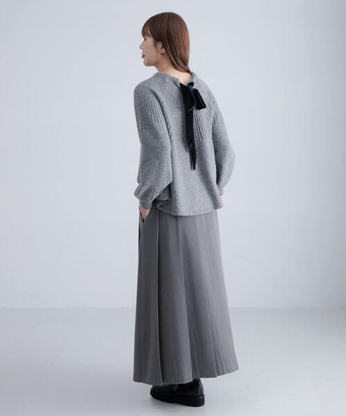 URBAN RESEARCH Sonny Label（アーバンリサーチサニーレーベル）の「『WEB限定』バックリボンもちもちニット（ニット/セーター・レディース・ベージュ/ブラック/グレー・FREE）」の12枚目の写真