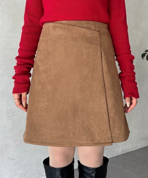 Thevon(ゼボン)の「スエードラップミニスカート(スカート・レディース・ブラウン/キャメル・FREE)」の19枚目の写真
