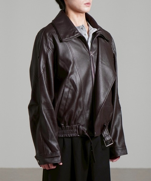 Chikashitsu +(チカシツプラス)の「【Chikashitsu +】high neck non-leather bomber jacket / 【チカシツプラス】ハイネックコーティングボンバージャケット(ブルゾン・メンズ・ブラウン/ブラック・ONE SIZE)」の20枚目の写真