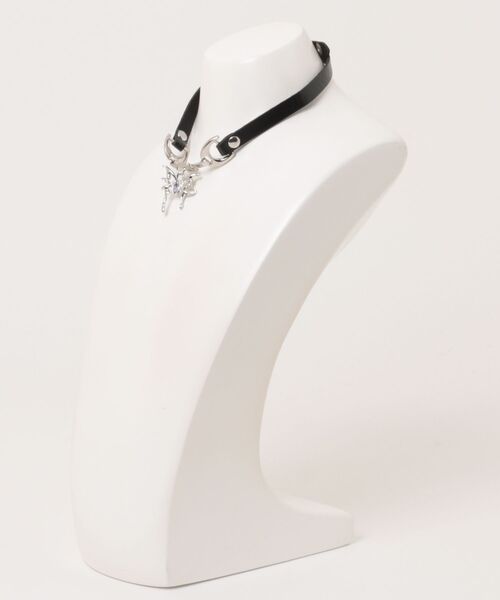 tone（トーン）の「【88eighty-eight】パープルストーンBIGバタフライチョーカーネックレス【import】(MA)（チョーカー・レディース・ブラック・FREE）」の6枚目の写真