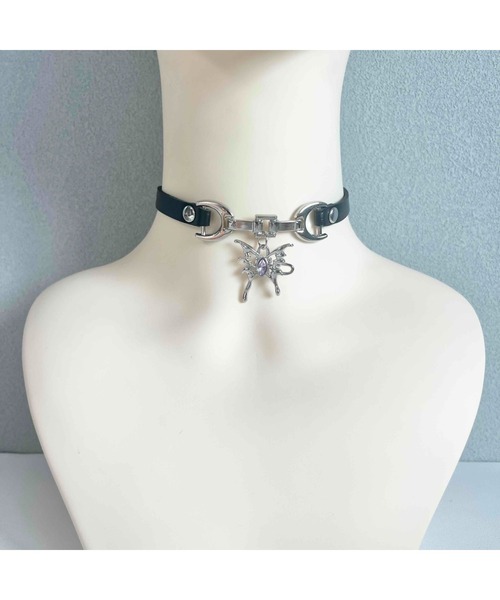 tone（トーン）の「【88eighty-eight】パープルストーンBIGバタフライチョーカーネックレス【import】(MA)（チョーカー・レディース・ブラック・FREE）」の2枚目の写真