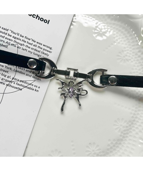 tone（トーン）の「【88eighty-eight】パープルストーンBIGバタフライチョーカーネックレス【import】(MA)（チョーカー・レディース・ブラック・FREE）」の5枚目の写真