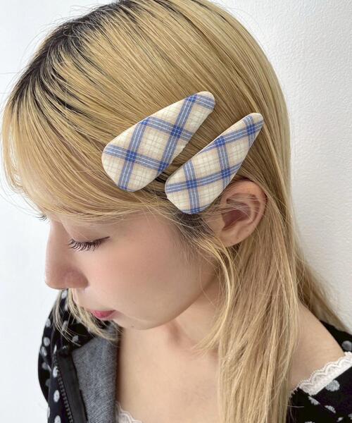 WEGO（ウィゴー）の「WEGO/【2点セット】チェックトライアングルピン（ヘアピン・レディース・グリーン系その他2/レッド系その他2/ブルー系その他2/ブラック系その他2・FREE）」の3枚目の写真