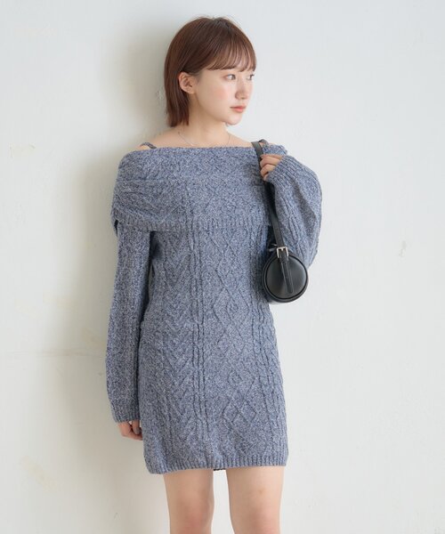 mline（エムライン）の「[mline]オフショル ケーブルニットワンピース（ワンピース・レディース・チャコールグレー/ベージュ/ブルー・FREE）」の17枚目の写真