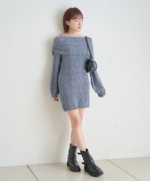 mline（エムライン）の「[mline]オフショル ケーブルニットワンピース（ワンピース・レディース・チャコールグレー/ベージュ/ブルー・FREE）」の22枚目の写真
