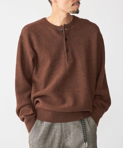 SHIPS(シップス)の「SHIPS: ヘビー ボイルド ヘンリーネック ニット(ニット/セーター・メンズ・チャコールグレー/ネイビー/ブラウン・SMALL/MEDIUM/LARGE/X-LARGE)」の2枚目の写真