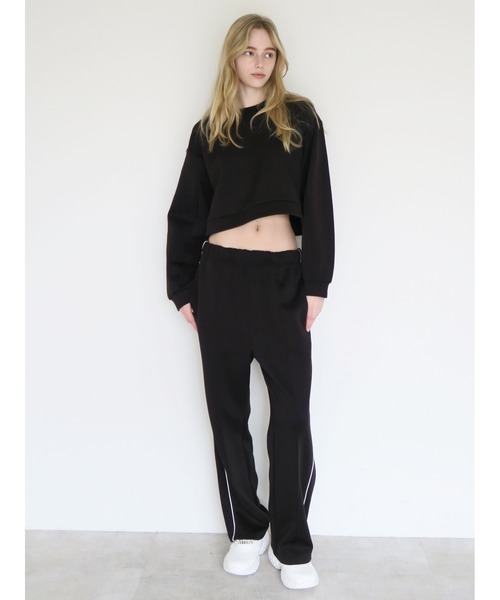 swane(スワネ)の「cropped sweat tops(スウェット・レディース・ブラック/アイボリー・FREE)」の5枚目の写真