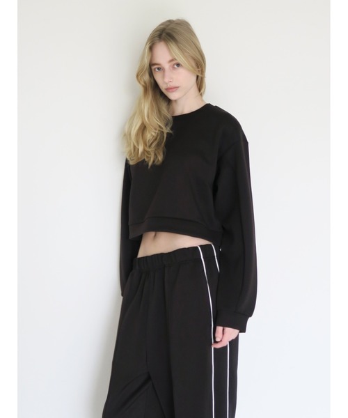 swane(スワネ)の「cropped sweat tops(スウェット・レディース・ブラック/アイボリー・FREE)」の9枚目の写真