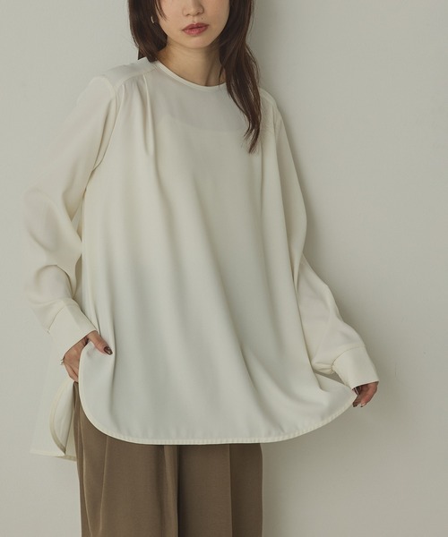hunch(ハンチ)の「ストレッチジョーゼット 万能ブラウス(シャツ/ブラウス・レディース・オフホワイト/クリーム/ブラック・FREE)」の4枚目の写真