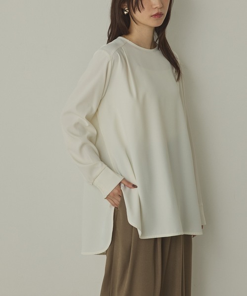 hunch(ハンチ)の「ストレッチジョーゼット 万能ブラウス(シャツ/ブラウス・レディース・オフホワイト/クリーム/ブラック・FREE)」の5枚目の写真