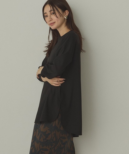 hunch(ハンチ)の「ストレッチジョーゼット 万能ブラウス(シャツ/ブラウス・レディース・オフホワイト/クリーム/ブラック・FREE)」の19枚目の写真