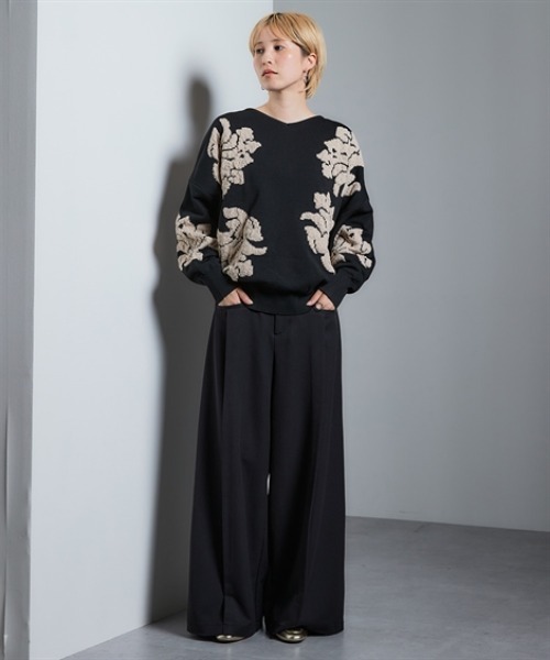 Soiunique（スワユニーク）の「花柄ジャガード編みゆったりドルマン調シルエットニット ［Soiunique］（ニット/セーター・レディース・ブラック×ベージュ/ブルー系・S～Ｍ/L～LL）」の3枚目の写真