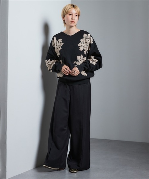 Soiunique（スワユニーク）の「花柄ジャガード編みゆったりドルマン調シルエットニット ［Soiunique］（ニット/セーター・レディース・ブラック×ベージュ/ブルー系・S～Ｍ/L～LL）」の6枚目の写真