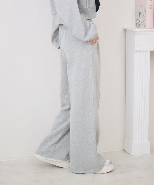 ems excite(エムズエキサイト)の「裏起毛パーカーSETUP(パーカー・レディース・ダークグレー/ピンク/ナチュラル・FREE)」の13枚目の写真