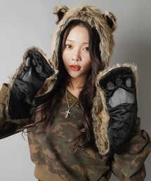 SPINNS（スピンズ）の「遊び心たっぷり☆彡マフラーにもなる耳付きフェイクファーアニマルキャップ（キャップ）」