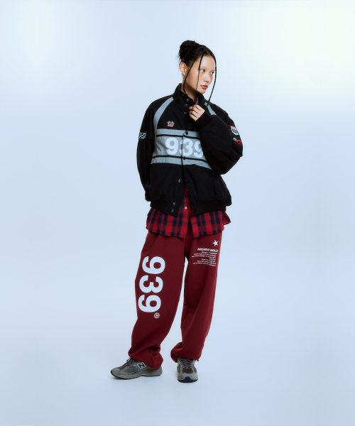ARCHIVE BOLD（アーカイブボールド）の「939 LOGO SWEAT PANTS (BURGUNDY)（スウェットパンツ・メンズ・その他・SMALL/MEDIUM/LARGE）」の4枚目の写真