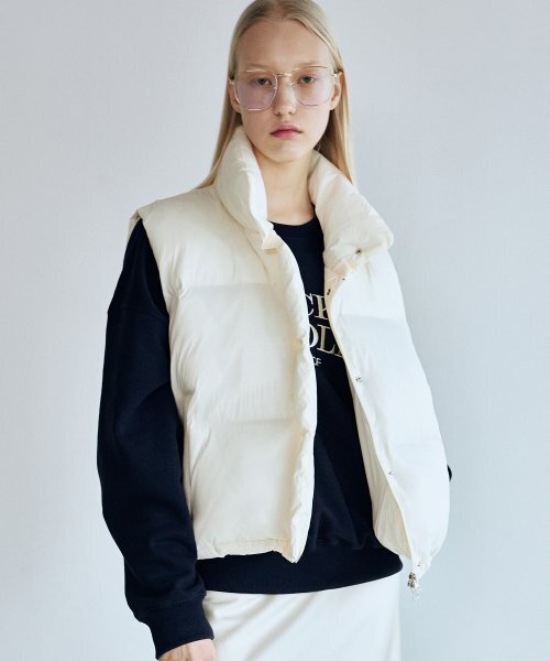 NICK&NICOLE（ニックアンドニコール）の「NICOLE SIGNATURE PADDING VEST_CREAM（ベスト・レディース・その他・FREE）」の3枚目の写真