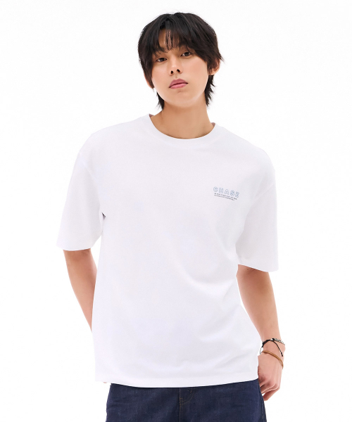 CHASECULT(チェイスカルト)の「男性モダンレタリング半袖Tシャツ-ホワイト(Tシャツ/カットソー・メンズ・ホワイト・105/100/110/95)」の1枚目の写真
