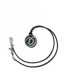 IUGAMAKARAS（イウガマカラス）の「SOYONGDOLI（ネックレス）」