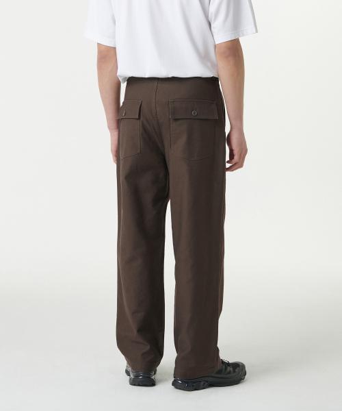 MUSINSA STANDARD（ムシンサスタンダード）の「ホワイトサテンワイドベルト付きパーティグパンツ[ブラウン]（その他パンツ・メンズ・その他・26/27/28/29/30/31/32/33/34/36/38/40/42）」の3枚目の写真